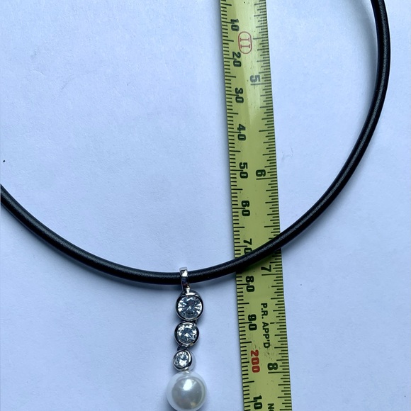 🗝️ Genuine Cubic Zirconia with Faux Pearl Pendant on a Faux Black Leather Rope - Picture 6 of 8